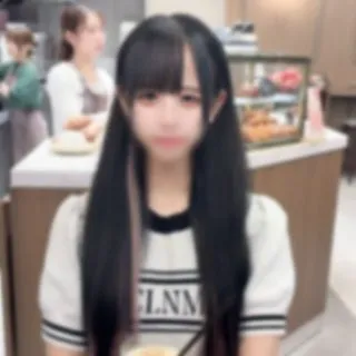 FC2 PPV 4790464 【初・無修正】「怖くなってきた…」初の個撮に戸惑い躊躇する19歳大**。オドオドしながらも何度もイき極太と〇ぽを求め最後は腹パン子宮に種付け。。。